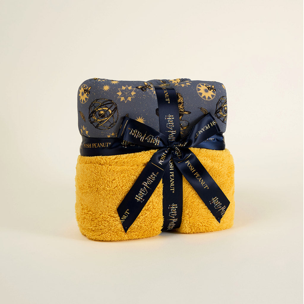 Hufflepuff House Luxe Plush Patoo® Blanket